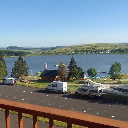 Appartement Situe En Plein Centre A Deux Pas Des Pistes. Besse-et-Saint-Anastaise Exteriör bild