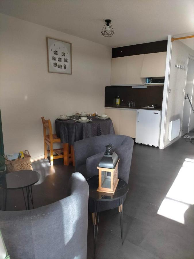 Appartement Situe En Plein Centre A Deux Pas Des Pistes. Besse-et-Saint-Anastaise Exteriör bild